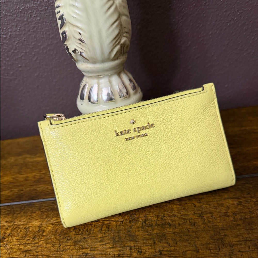 Kate Spade Jackson Small Bifold Wallet - Picture 3 of 7